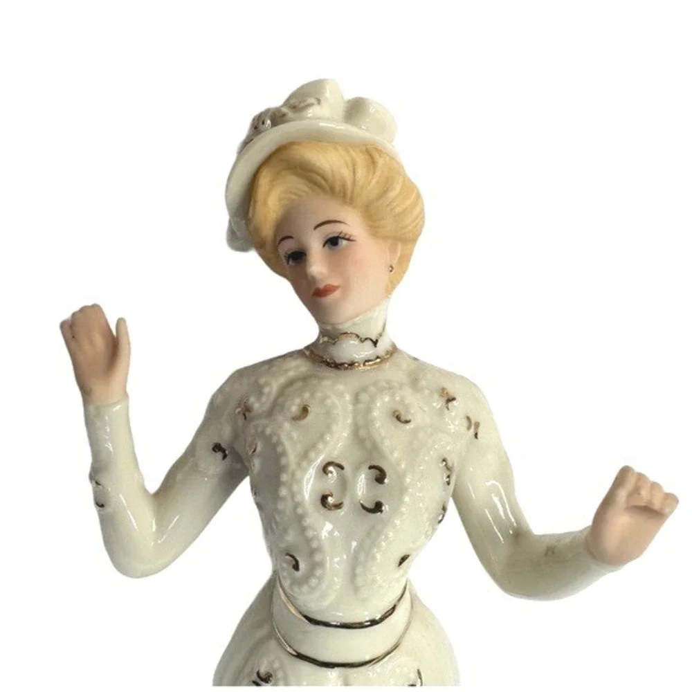 Lenox Victorian Ladies of Fashion 'Morning Promenade'‎